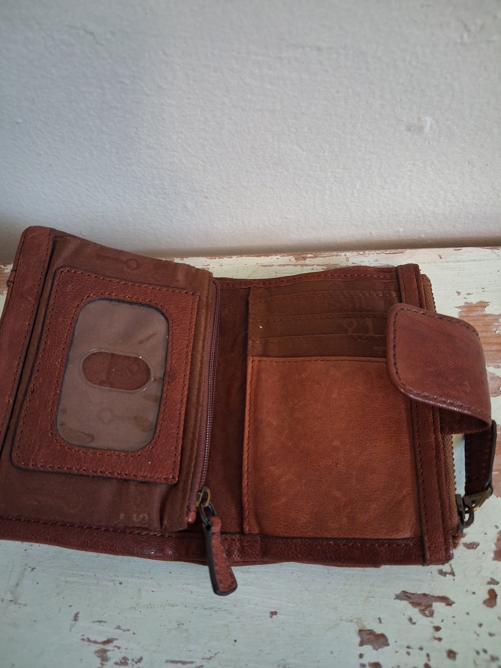 Fossil Cognac Leather Fold Wallet with Brass Plaque Vintage - Picture 2 of 4
